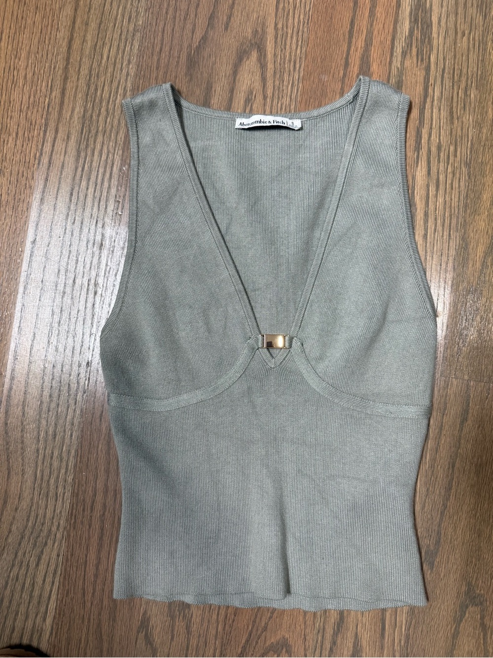 Abercrombie & Fitch Ribbed V-Neck Tank with Gold Clasp